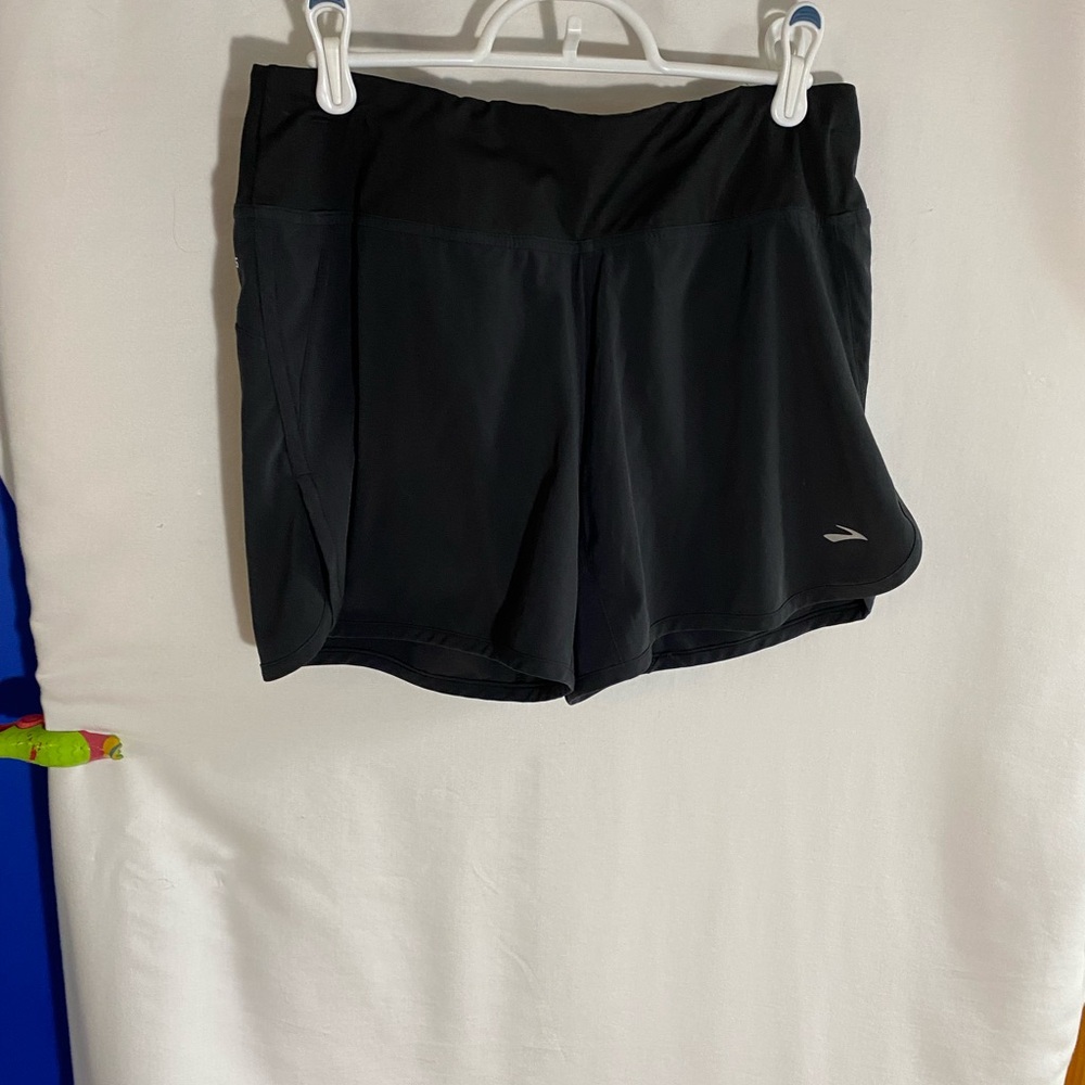 Women's Brooks Black Athletic Shorts, Size Small EUC